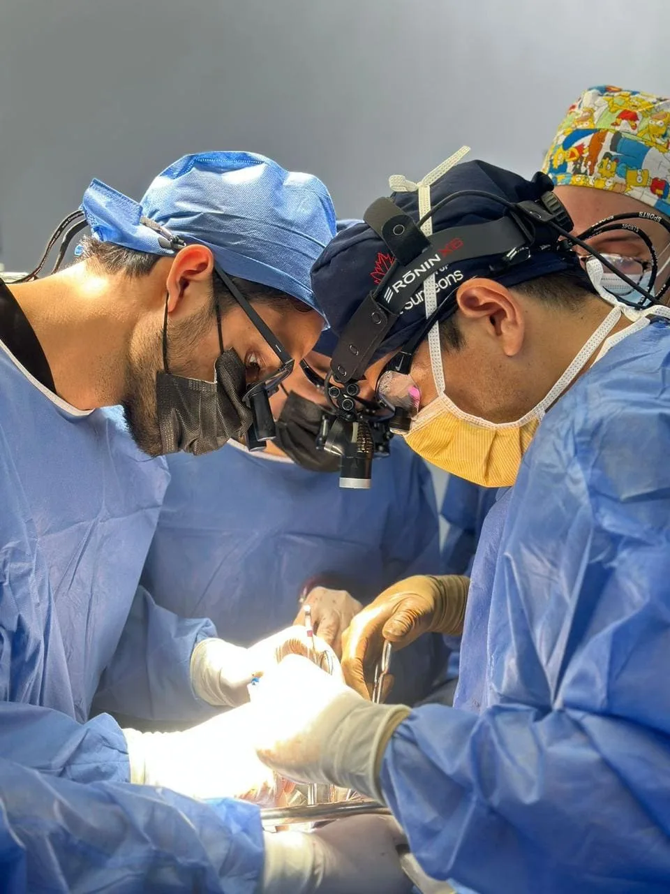 Dr. Fausto Jesús Dávila Zenteno especialista en Cirugía Hepatopancreatobiliar, Cirugía Gastrointestinal y Cirugía Laparoscópica